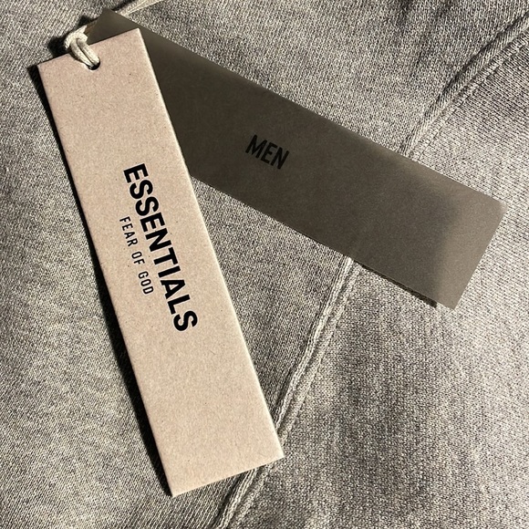 Fear of God Essentials Relaxed Dark Oatmeal Hoodie, Men size L - Picture 10 of 10